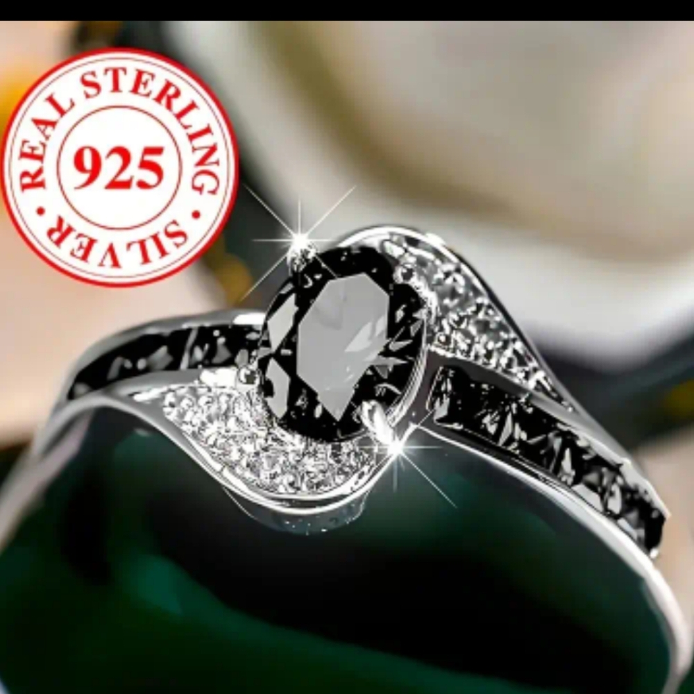 Ring in S925 Sterling Silver with Black Cubic Zirconia Size 8